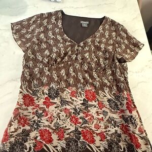 Ann Taylor Floral print Short-Sleeve V-Neck Top